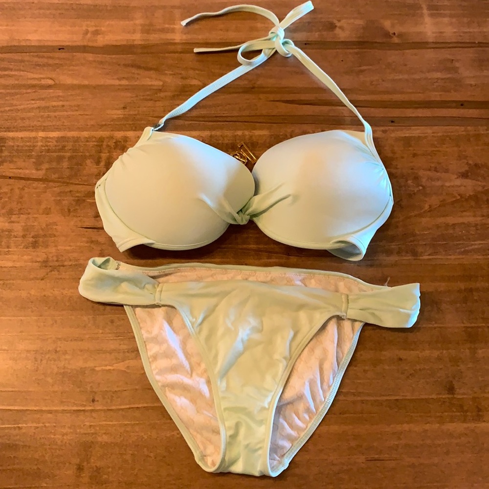 Victoria’s Secret Bikini 36D/Medium